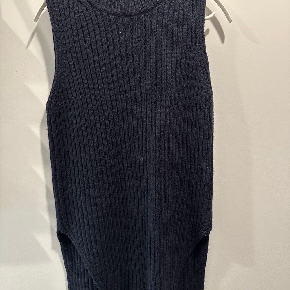 Black Ribbed Sleeveless Top